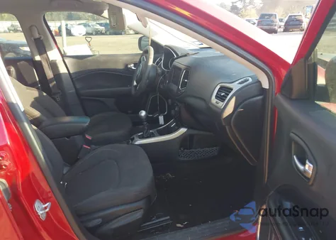 2019 Jeep Compass Sport Fwd from USA, damaged, VIN 3C4NJCAB0KT711661